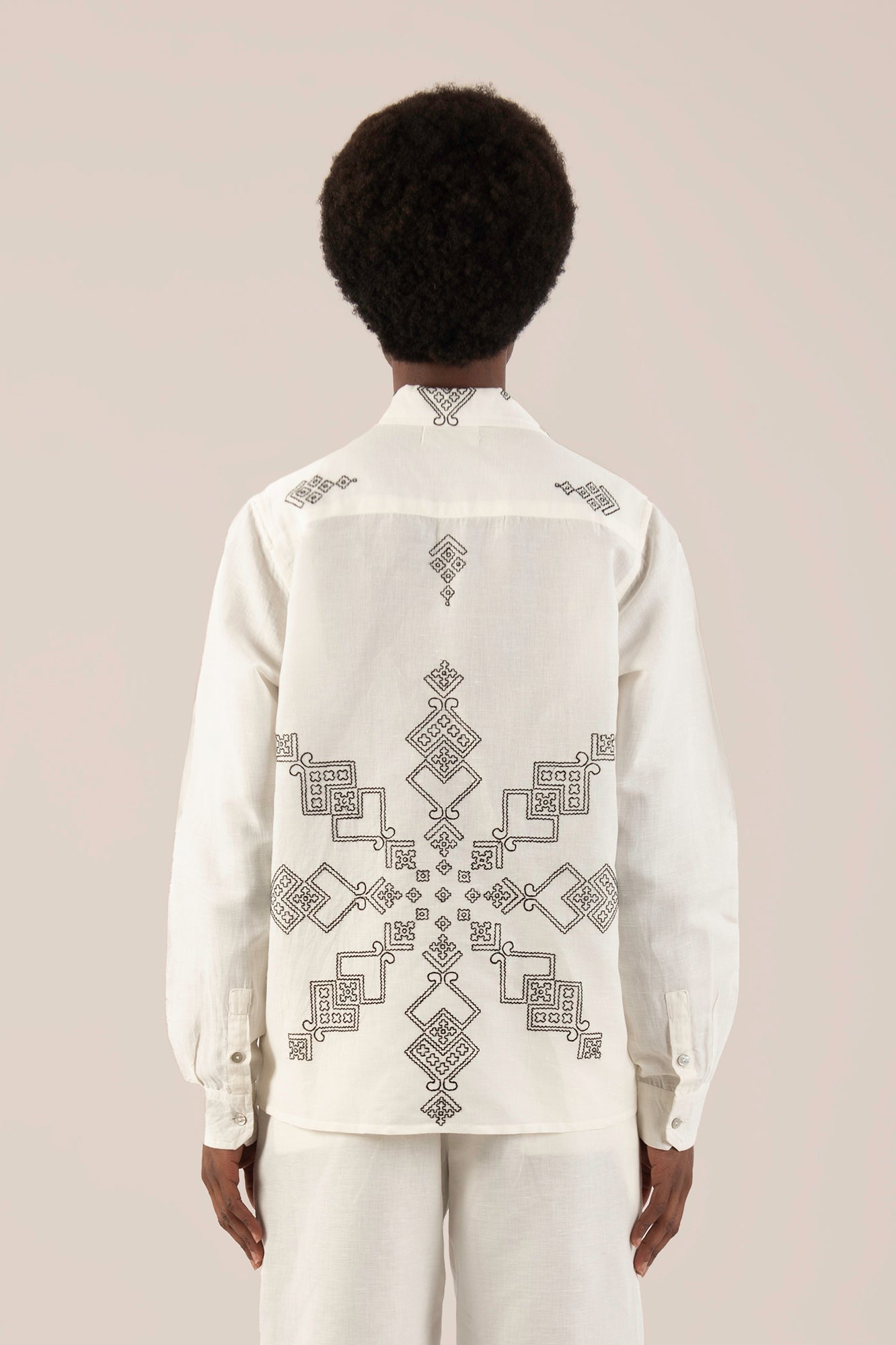 Camicia in 100% Lino con Ricamo Sindhi