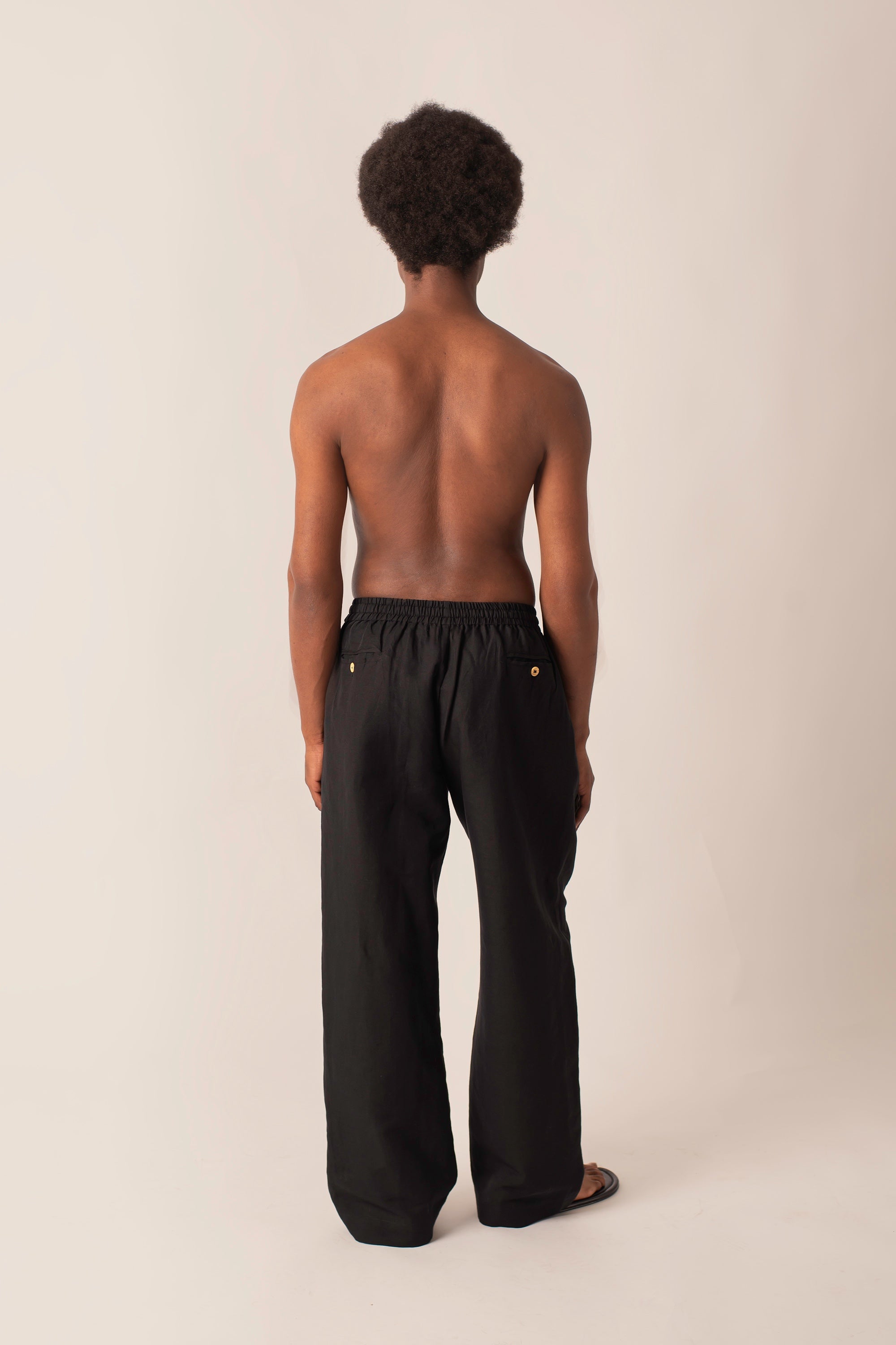 Pantalone in 100% Lino Gamba
Larga