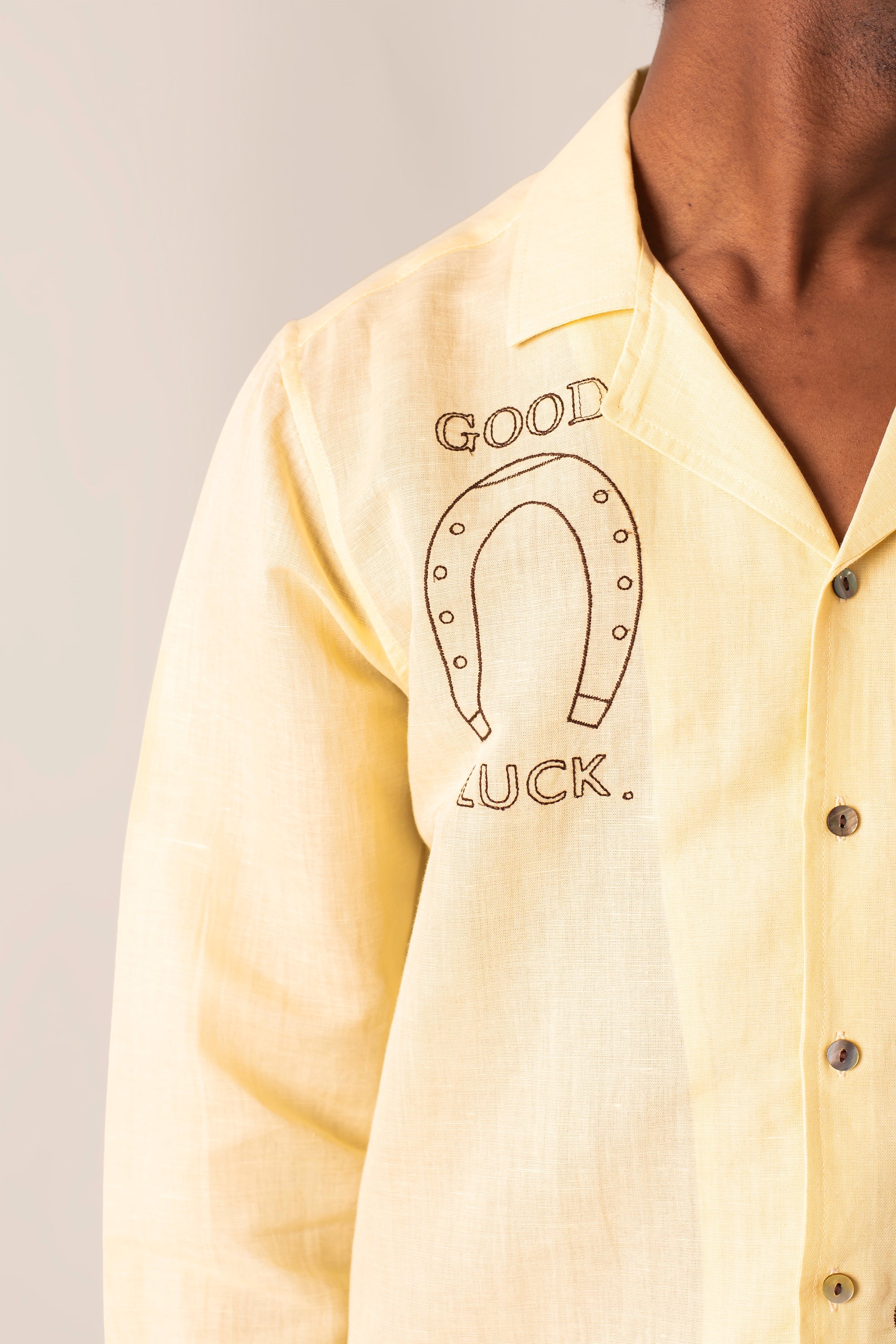 Camicia in 100% Lino con ricamo Cowboy